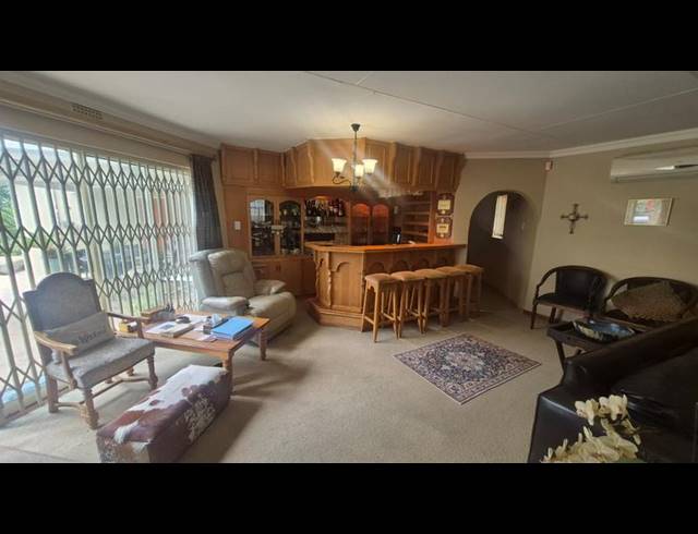 4 BEDROOM HOUSE FOR SALE IN RANT-EN-DAL